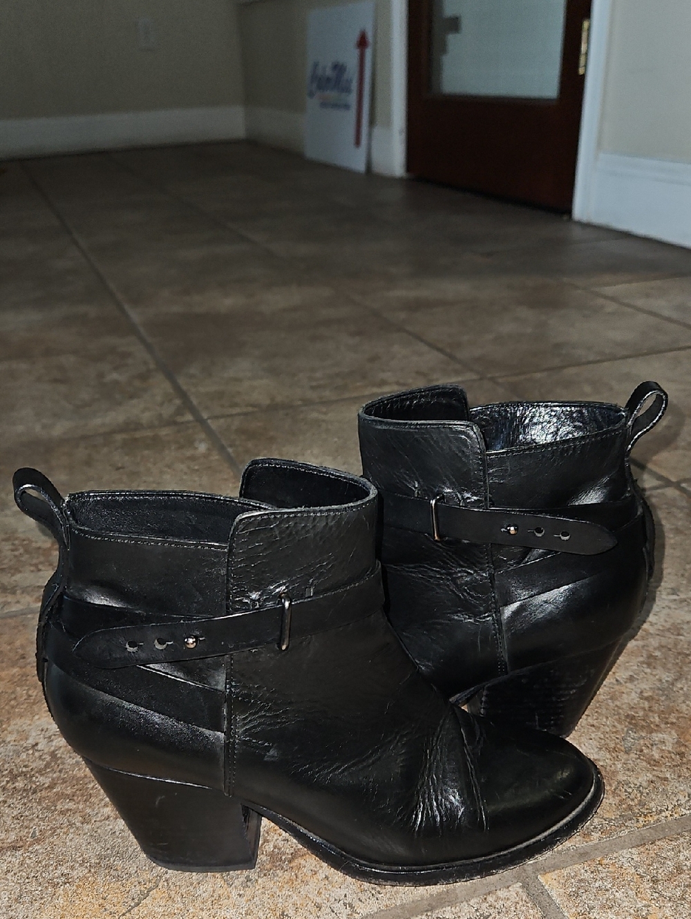 Rag&Bone Women's Black Leather Ankle Booties - Classic Heeled Boot